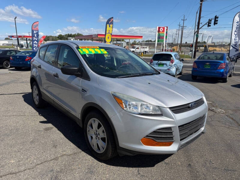 2016 Ford Escape S