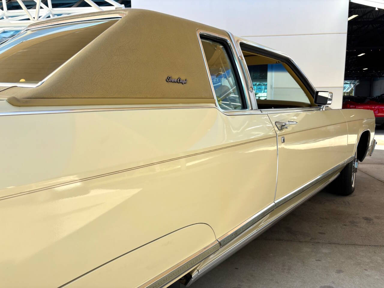 1976 Lincoln Continental 19