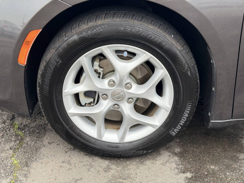 2017 Chrysler Pacifica Touring-L Plus