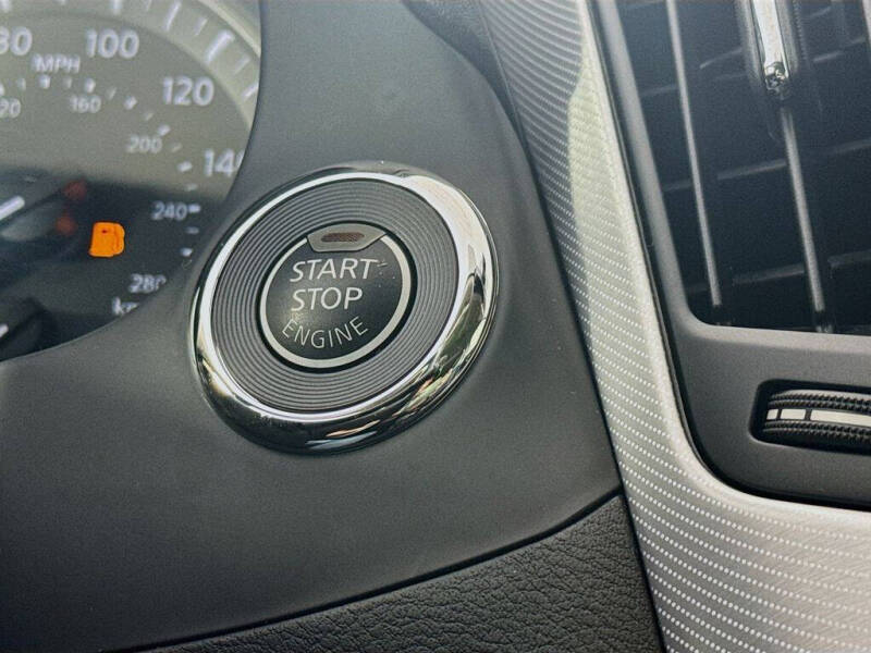 2022 Infiniti Q50 Luxe