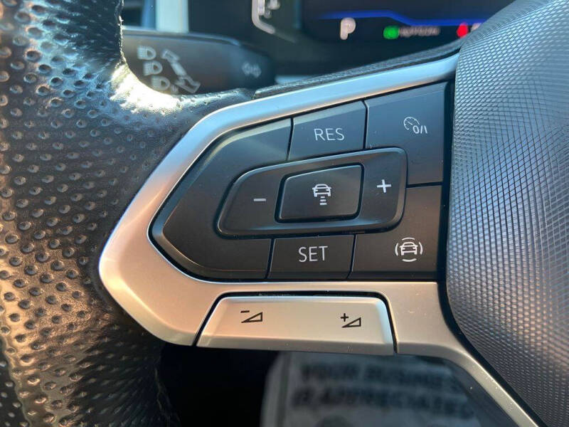 2021 Volkswagen Atlas Cross Sport V6 SEL R-Line 4Motion