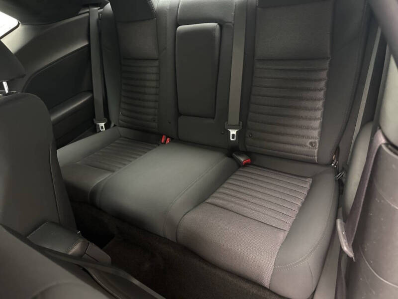 2012 Dodge Challenger SXT