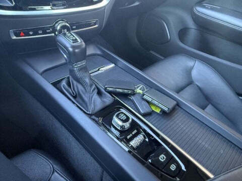 2019 Volvo S60 T5 Momentum