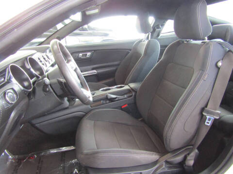 2015 Ford Mustang V6