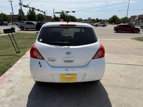 2012 Nissan Versa 1.8 SL