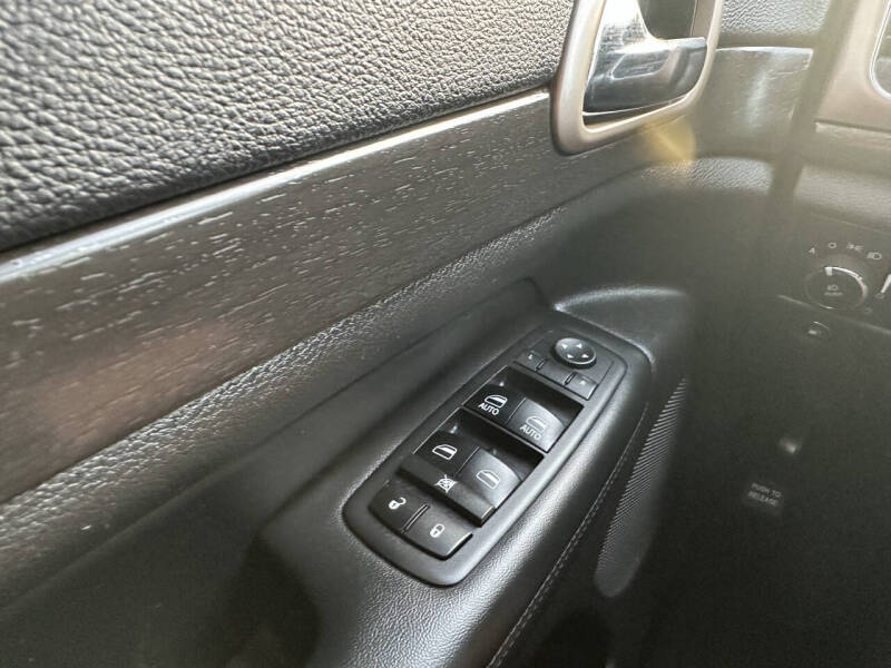 2017 Jeep Grand Cherokee Laredo