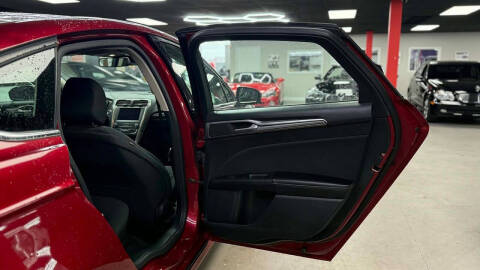 2020 Ford Fusion Hybrid SE