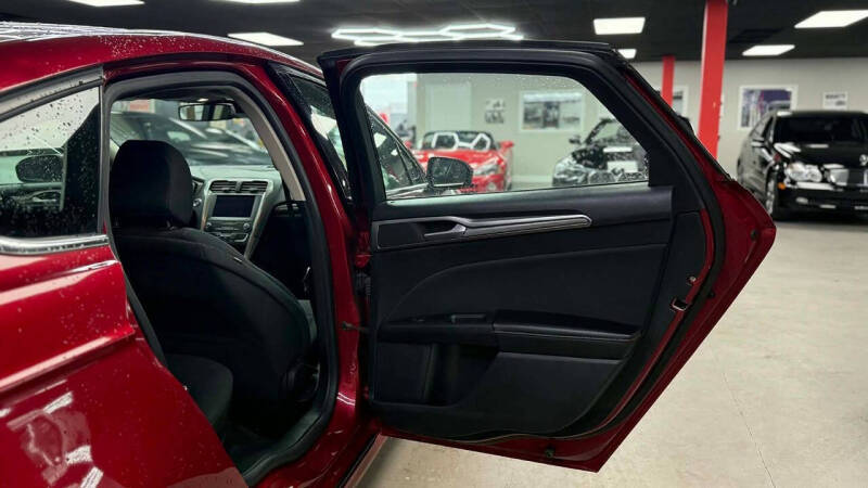 2020 Ford Fusion Hybrid SE