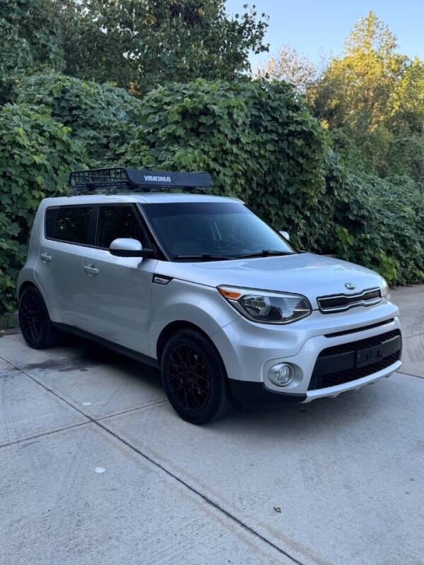 2018 Kia Soul +