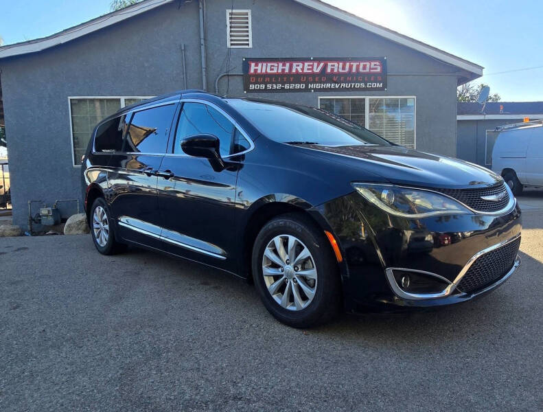 2017 Chrysler Pacifica Touring Plus