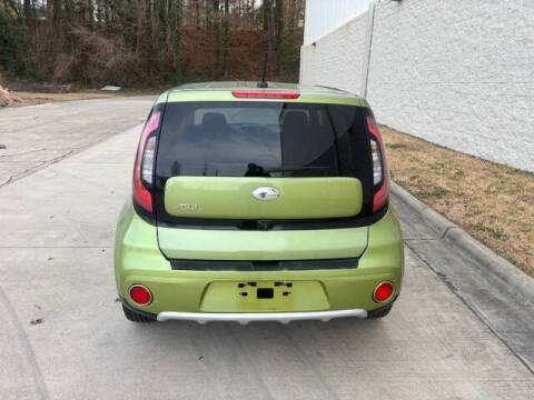 2018 Kia Soul +