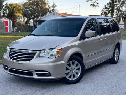 2014 Chrysler Town and Country Touring