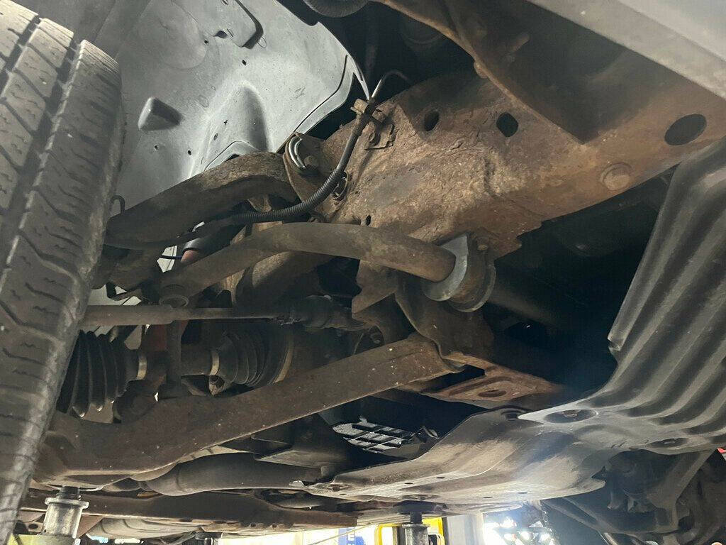 2005 Chevrolet Suburban 75