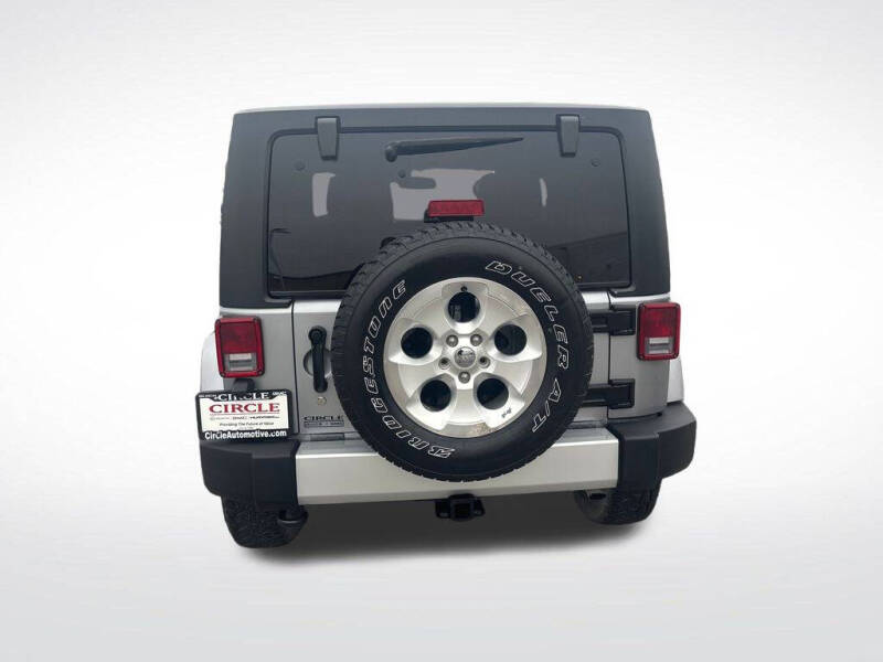 2013 Jeep Wrangler Sahara