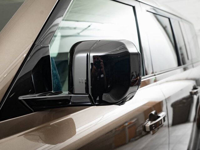 2026 Land Rover Defender 110 P300 S