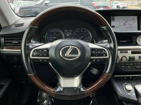 2018 Lexus ES 300h