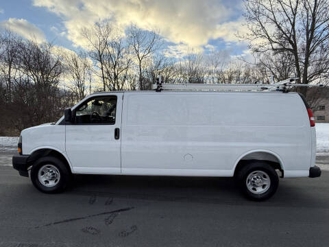 2025 Chevrolet Express 2500