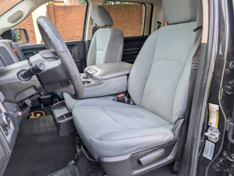 2017 RAM 1500 Express