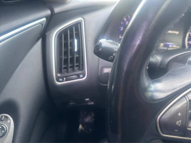 2015 Infiniti Q50 Premium