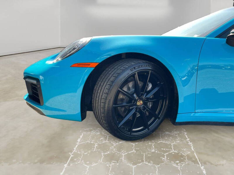 2021 Porsche 911 Carrera