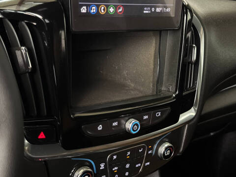 2022 Chevrolet Traverse LT Cloth