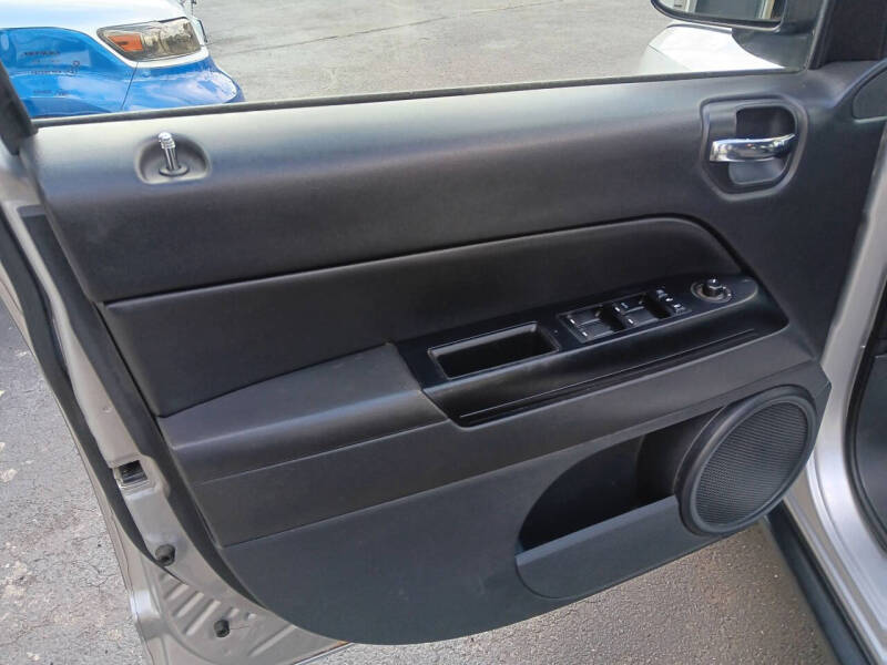 2012 Jeep Compass Sport