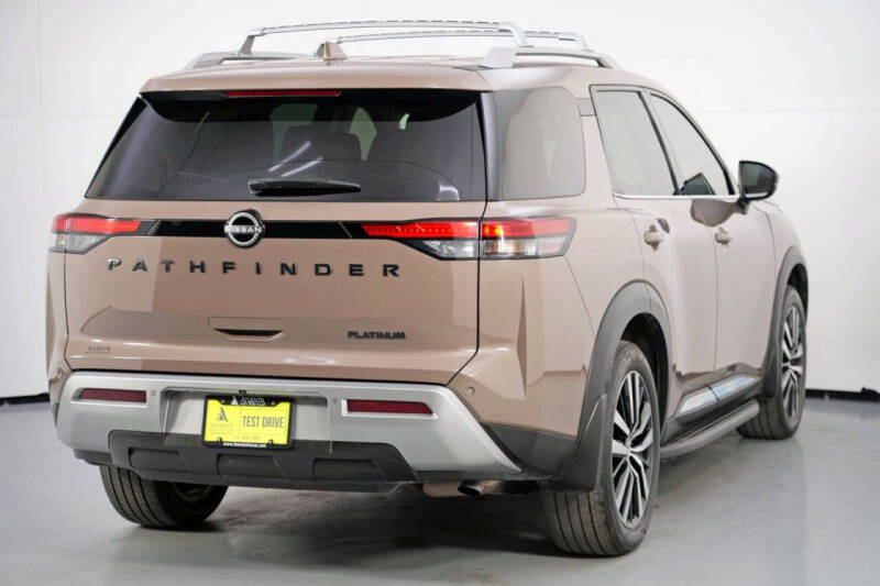 2024 Nissan Pathfinder Platinum