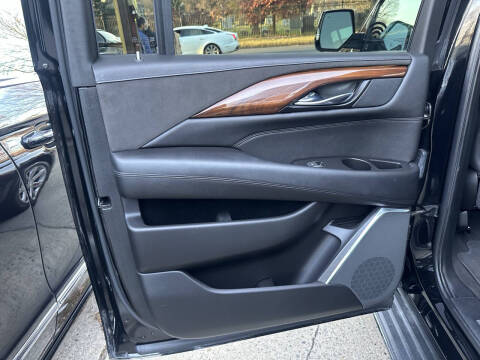 2020 Cadillac Escalade ESV Luxury