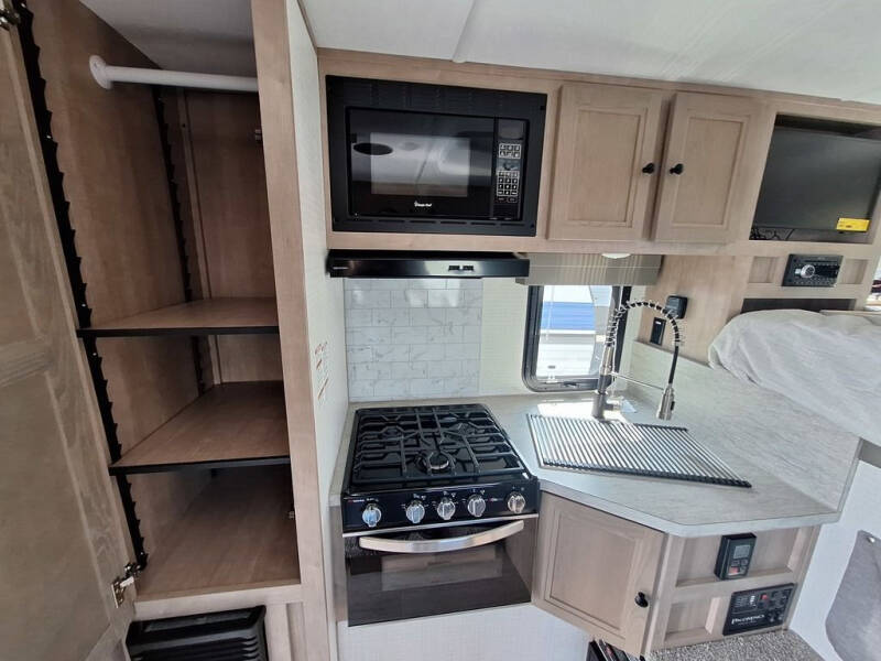 2024 Palomino Backpack Hard Side HS-8801