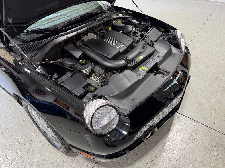 2002 Ford Thunderbird Deluxe