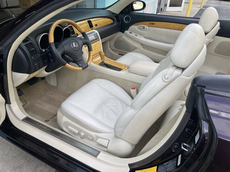 2003 Lexus SC 430