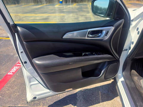 2020 Nissan Pathfinder SL