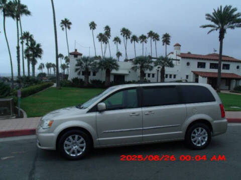 2014 Chrysler Town and Country Touring