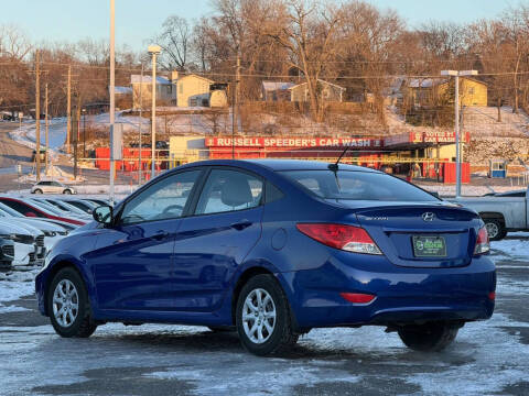 2012 Hyundai Accent GLS