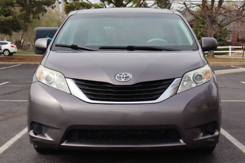 2012 Toyota Sienna