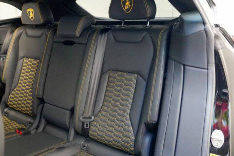 2022 Lamborghini Urus