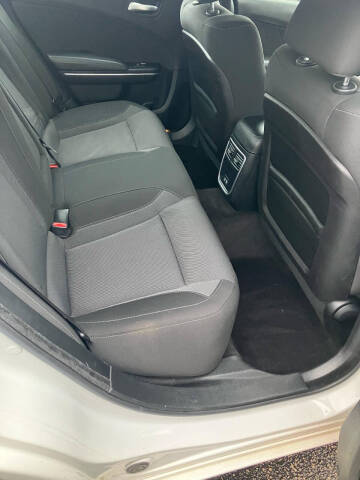 2017 Dodge Charger SXT