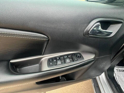 2019 Dodge Journey Crossroad