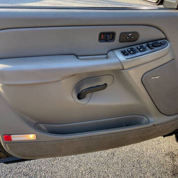 2005 Chevrolet Avalanche 1500 LS