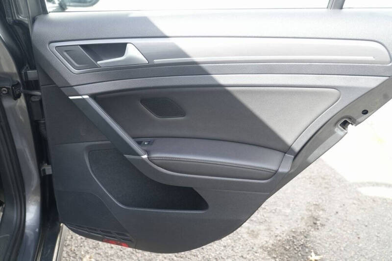 2019 Volkswagen e-Golf SEL Premium