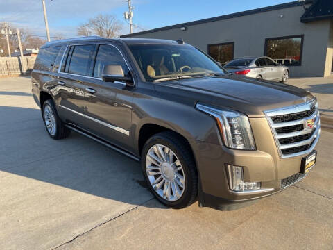 2015 Cadillac Escalade ESV for sale at Tigerland Motors in Sedalia MO