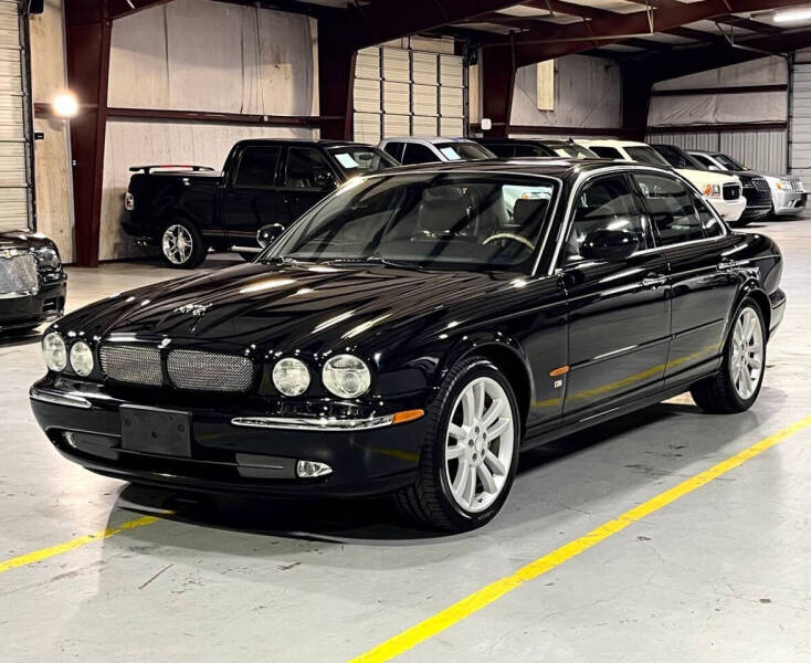 2004 Jaguar XJR