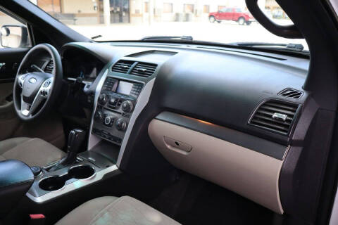 2015 Ford Explorer