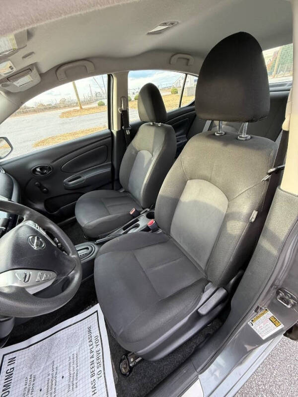 2018 Nissan Versa S Plus
