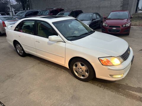 2003 Toyota Avalon for sale at Cash Car Outlet in Mckinney TX