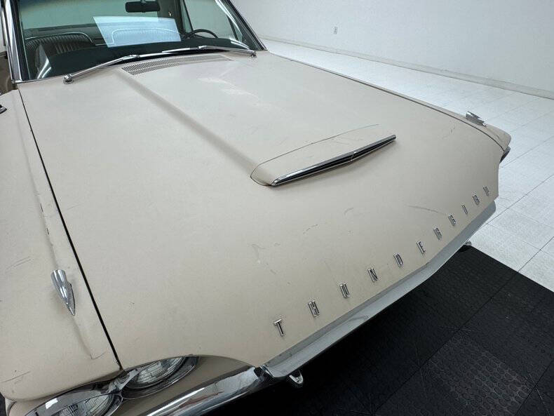 1964 Ford Thunderbird