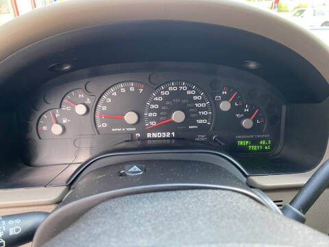 2005 Ford Explorer XLS