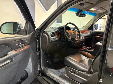 2013 Chevrolet Avalanche LTZ Black Diamond