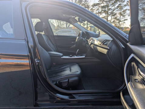 2012 BMW 3 Series 328i