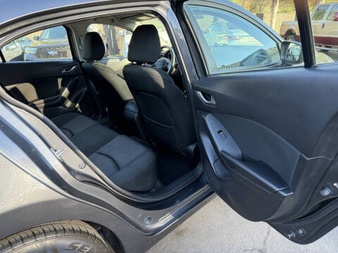 2015 Mazda MAZDA3 i Sport